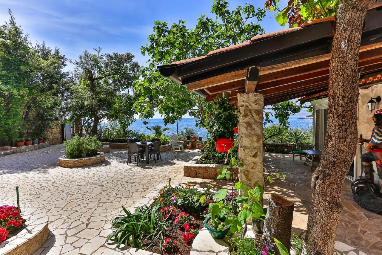 Dreamsea Apartment Utjeha Kültér fotó